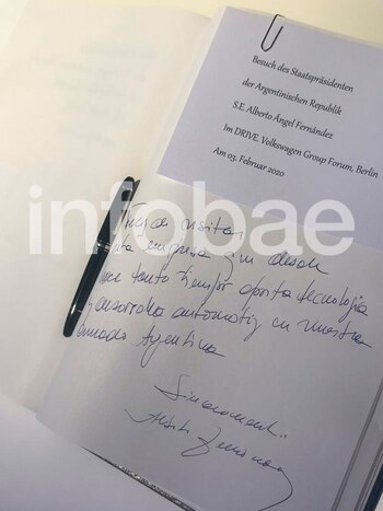 El mensaje que firmó Alberto