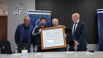 Lionel Messi recibió hoy el título “Doctor Honoris Causa” de la Universidad de Buenos Aires