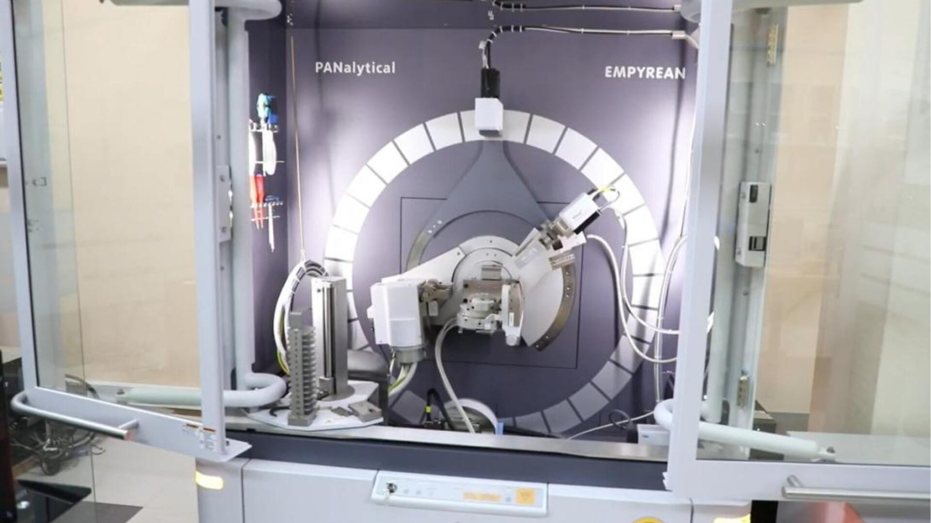 San Marcos incorpora el primer difractómetro de rayos X de su tipo en el país con apoyo de Concytec. (Foto: UNMSM)