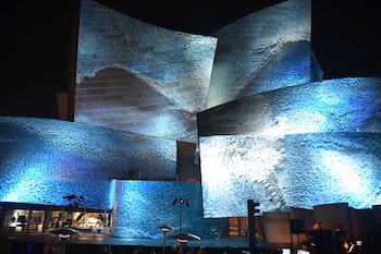 En el ambicioso nuevo Museo de IA, sientes el arte, y este te corresponde