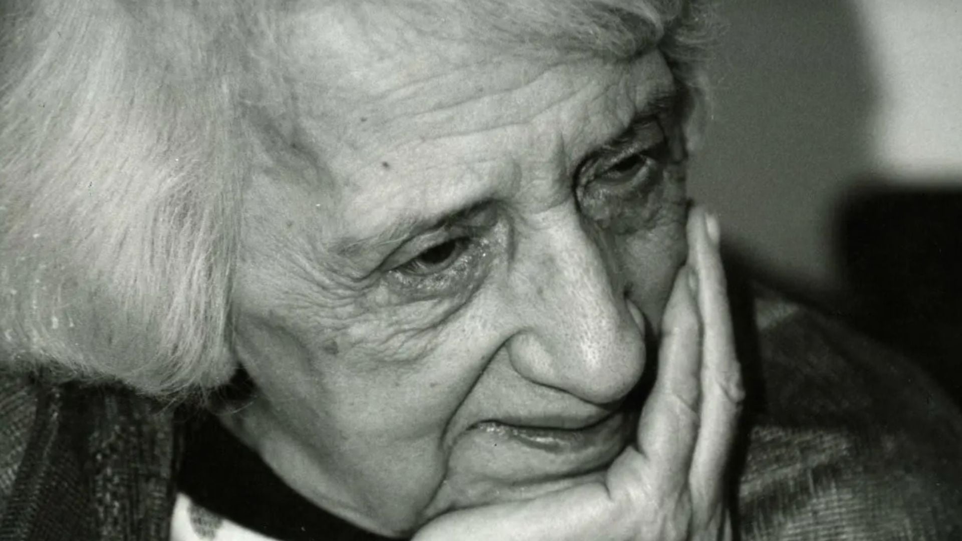 María Zambrano, filósofa española: “Allí donde empieza la vida, empiezan también la astucia, la simulación y la máscara”