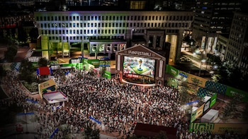 Los altos costos de transporte para acceder al estadio mundialista despiertan preocupación entre aficionados y autoridades locales