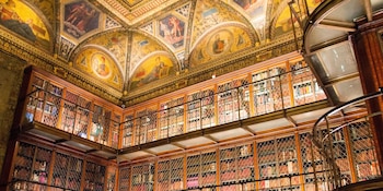 La Morgan Library and Museum de Nueva York combina arquitectura renacentista y una vasta colección de libros históricos en pleno Manhattan (Wikimedia Commons)