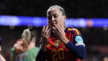 Claudia Pina: "Cada ve me tapan más el palo largo, para eso está el palo corto"