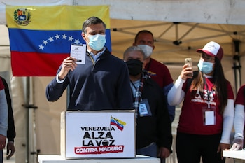 Leopoldo López votó en Bogotá