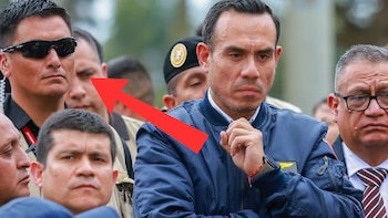 Arriola cambia reglas y crea