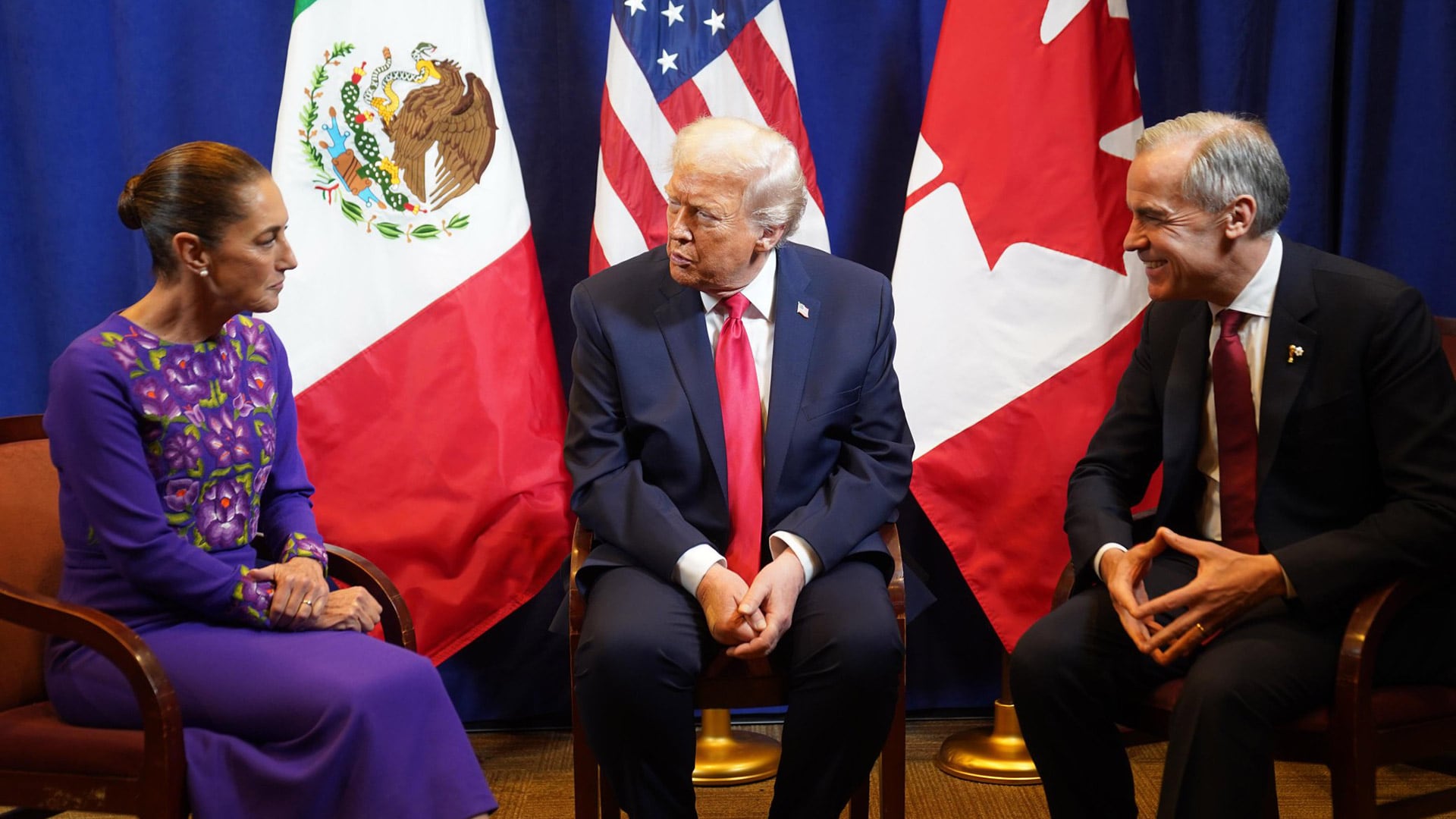 Claudia Sheibaum, Donald Trump y Mark Carney conversaron en Washington DC tras la ceremonia del sorteo del Mundial de fútbol 2026