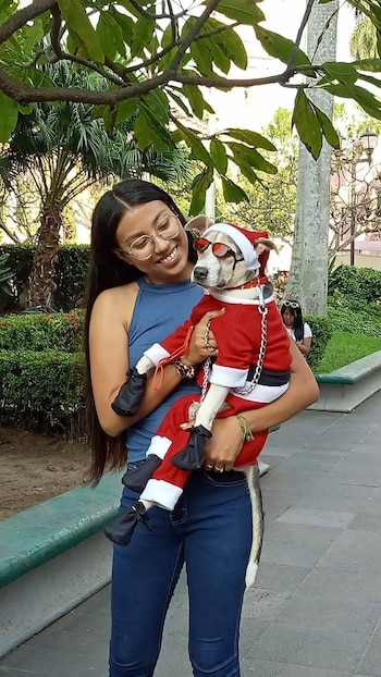 Sarahi, la dueña del can