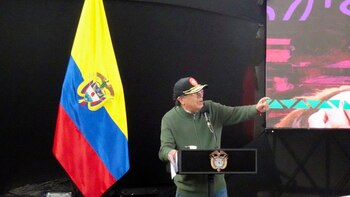 “Congresistas simplemente comprados”: Petro lanza