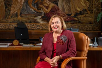 Rosa Menéndez, presidenta del Consejo