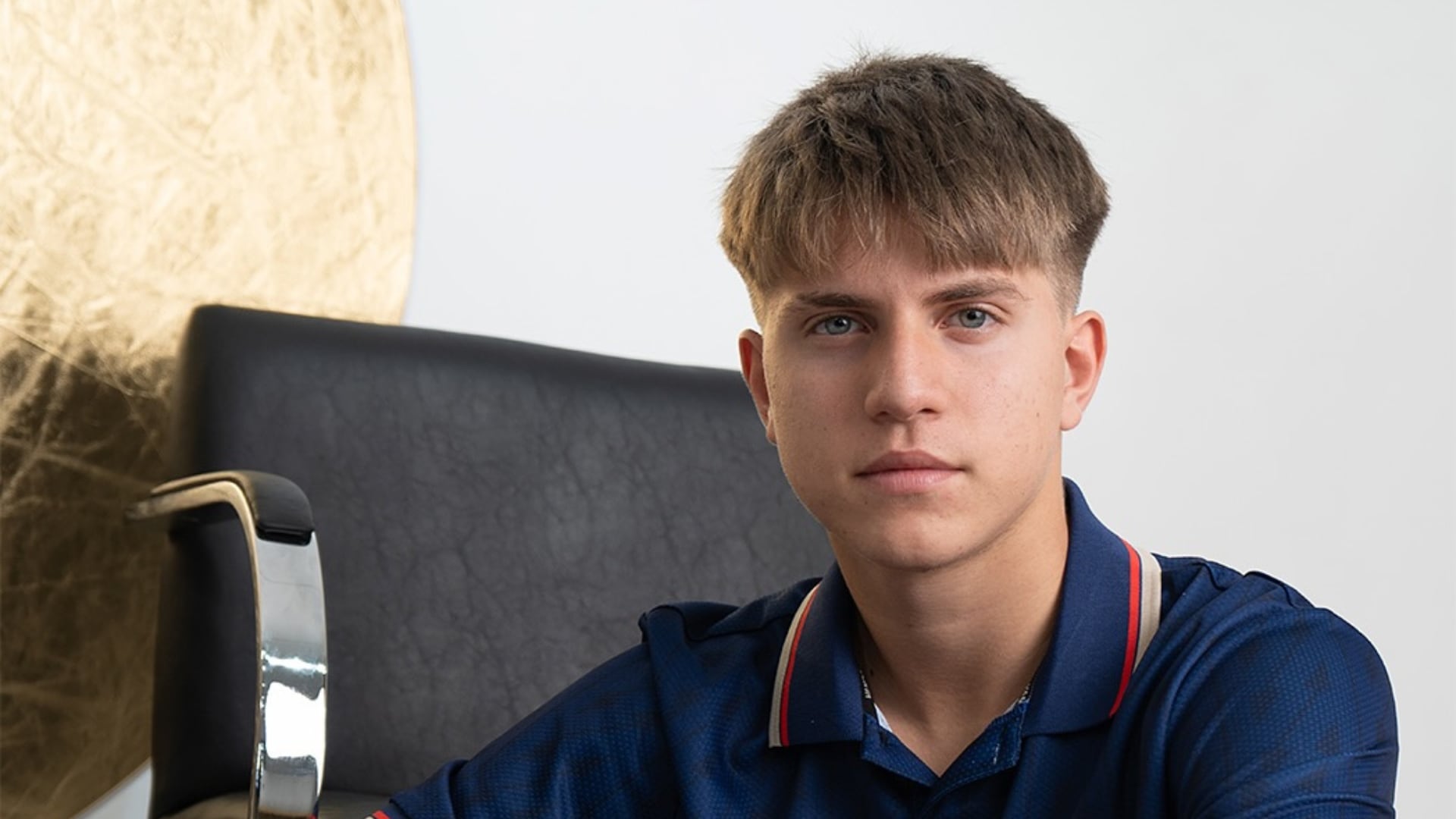 Maxi López y Daniela Christiansson dan la bienvenida a su hijo Lando