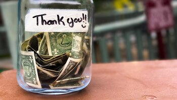 El 75% de los estadounidenses considera que la cultura de las propinas se esta volviendo excesiva