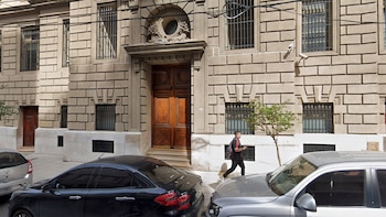 La Policía de la Ciudad secuestró un revólver, una réplica de arma, una navaja y dispositivos electrónicos tras amenazas en cuatro escuelas