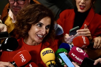 La ministra de Hacienda, María