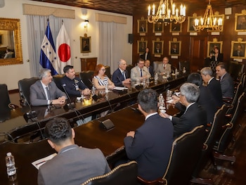 El embajador Kazuhiro Nakai advierte que la sequía afecta la seguridad alimentaria de las comunidades rurales.