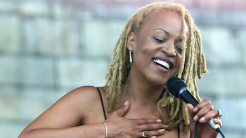 Murió Cassandra Wilson, la cantante de jazz que Time calificó como “la mejor voz de Estados Unidos”