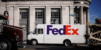 FedEx presentó una demanda ante