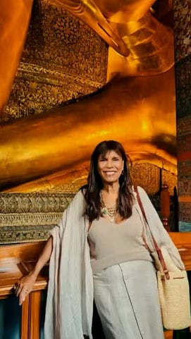 El Gran Palacio Real fue uno de los principales destinos de la exmodelo, quien destacó su importancia como símbolo del budismo en Tailandia