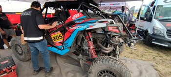 Un agente de la Aduana