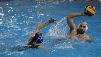 Mayores de 50, comunidad y competición: el costado social del Waterpolo Master 2026 que reunió varias generaciones en Rosario