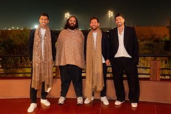 Suárez, Anant Ambani, Messi y