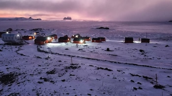 En invierno, en Esperanza, hay apenas unas cinco horas de luz diaria (Foto: Marcos Vilte)