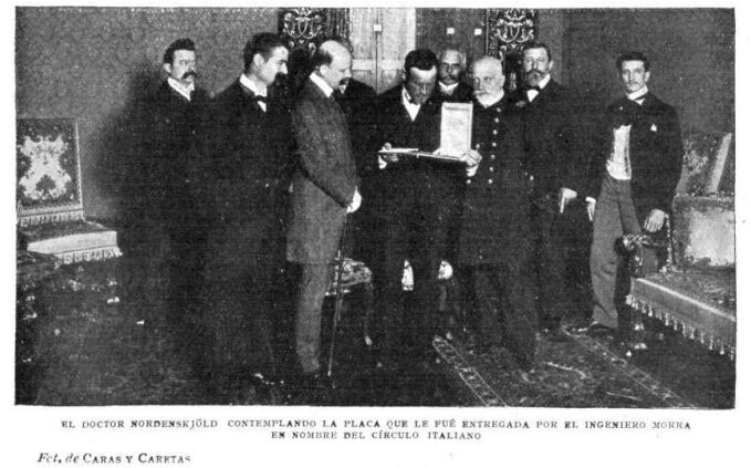 En el centro, Otto Nordenskjöld, en uno de los tantos homenajes que recibió a su regreso en Buenos Aires (Revista Caras y Caretas)