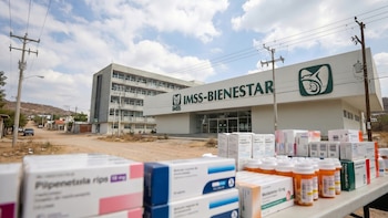 IMSS-Bienestar inicia entrega de 37 millones de medicamentos tras queja por desabasto y fallas en el servicio en clínica de Hidalgo