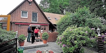 En un ático secreto de