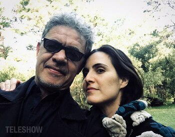 Jean Piere Noher junto a