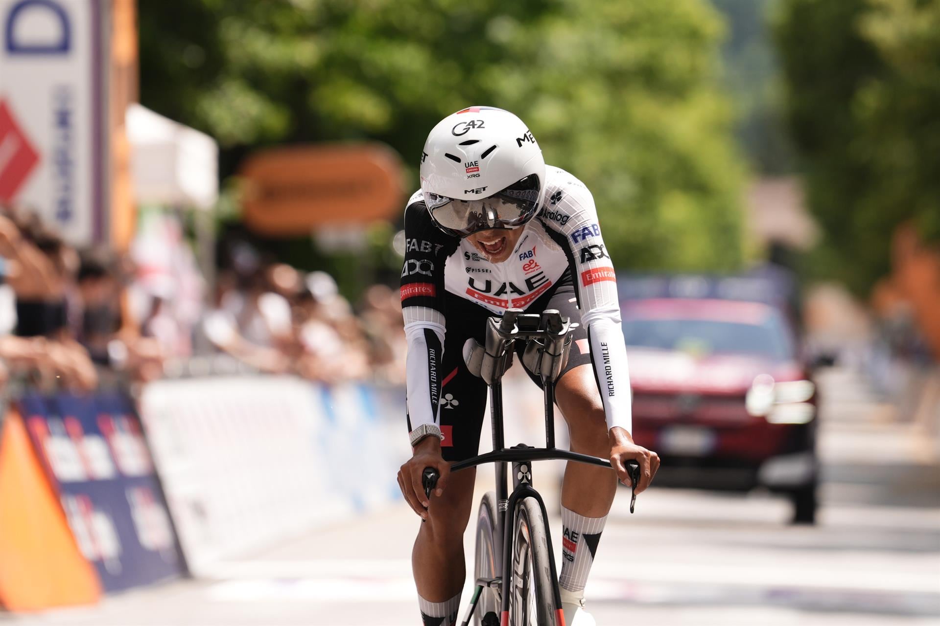 El ciclista ecuatoriano Mateo Ramírez ficha por tres temporadas con Movistar Team