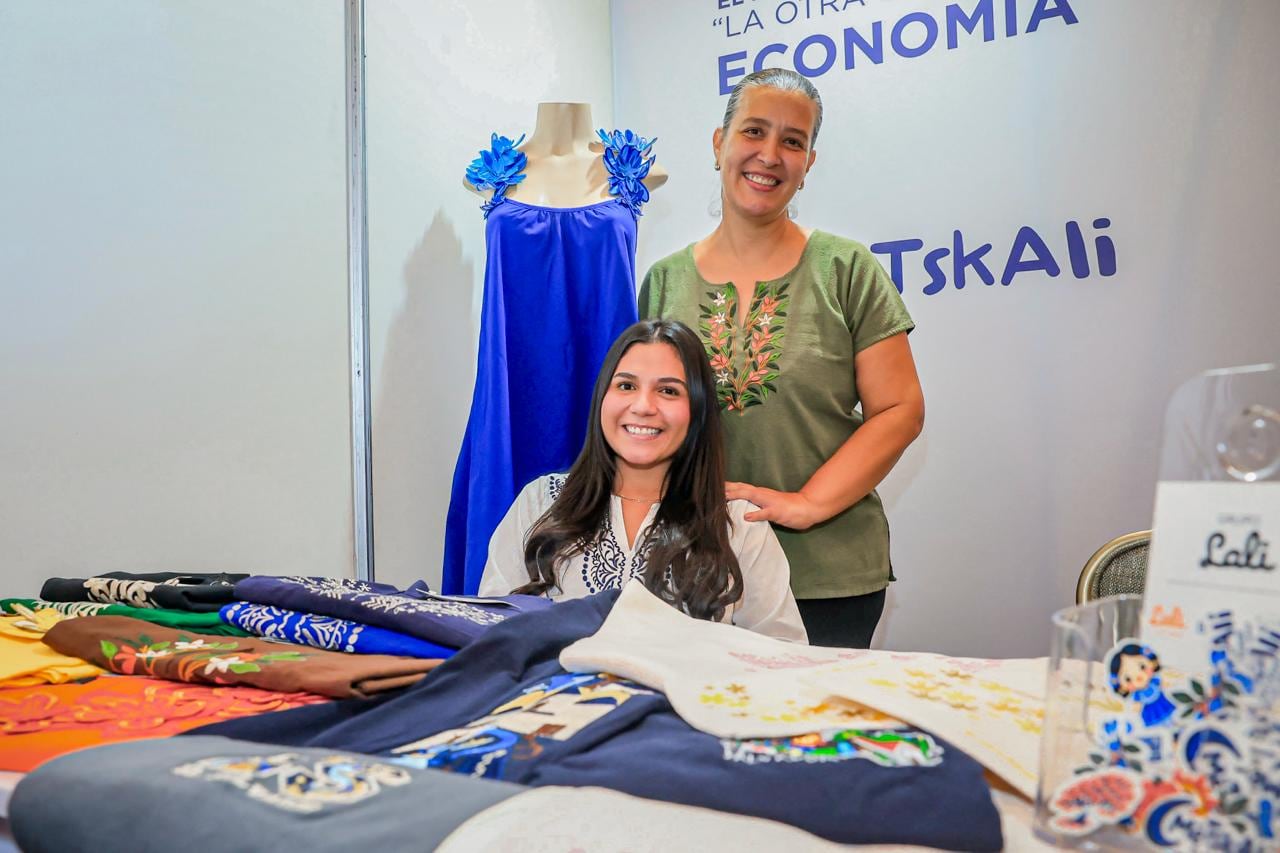 Más de 925 mil negocios sostienen el empleo salvadoreño y marcan récord de optimismo, según informe