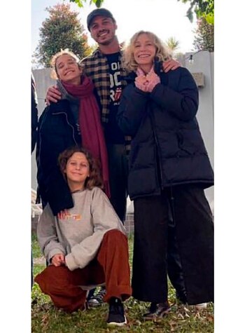 Gloria Carrá entre sus amores: