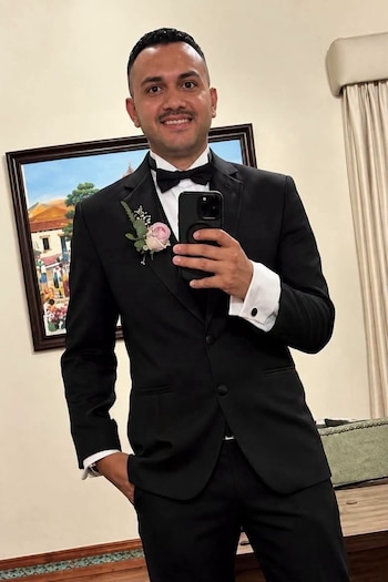 El concejal de la Municipalidad de Usumatlán, William Alberto Ramírez Ramírez, sufrió un ataque armado en una emboscada en Zacapa, Guatemala.