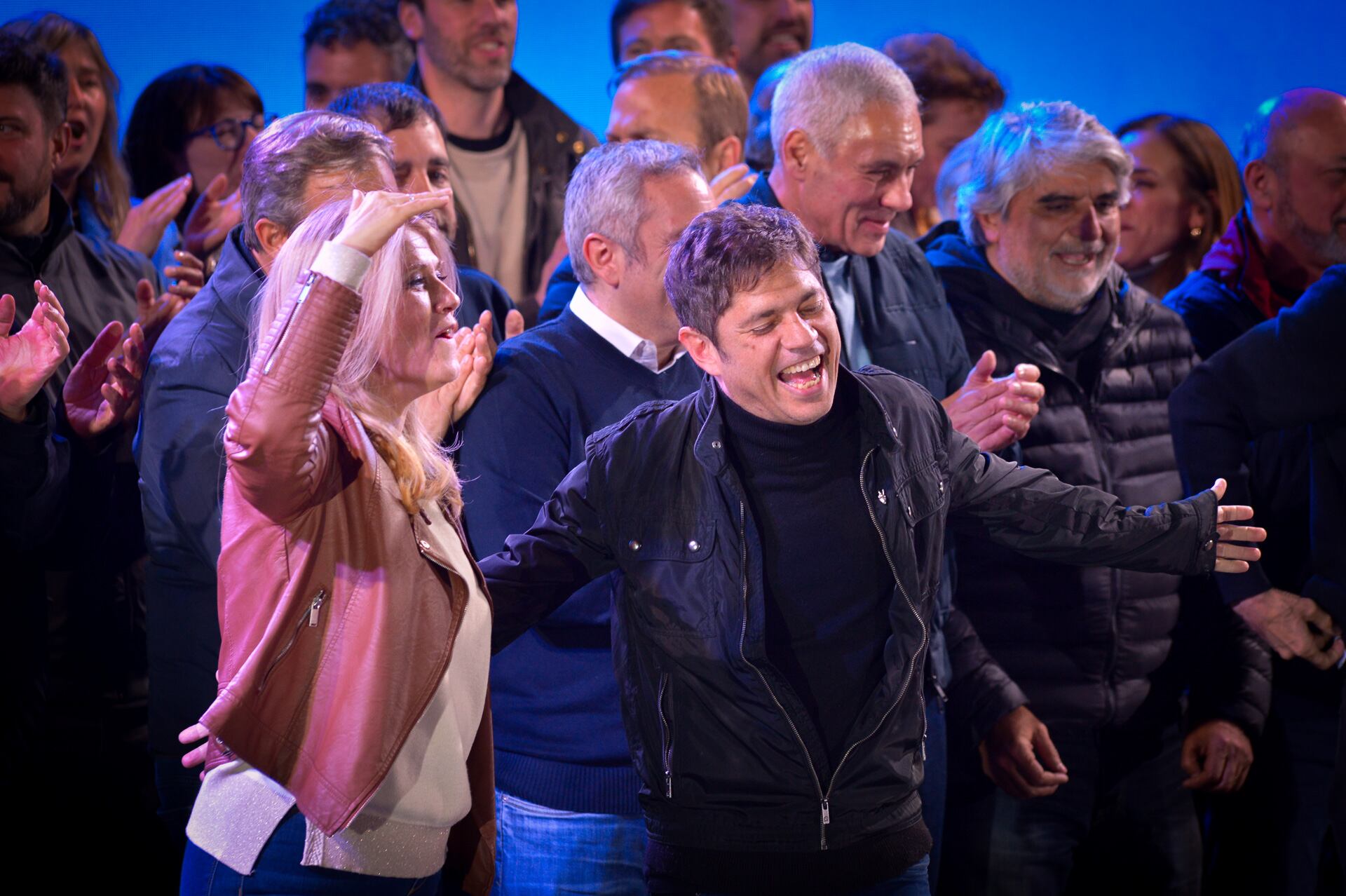 Axel Kicillof junto a la vicegobernadora, Verónica Magario. Los grandes ganadores de la noche (Jaime Olivos)