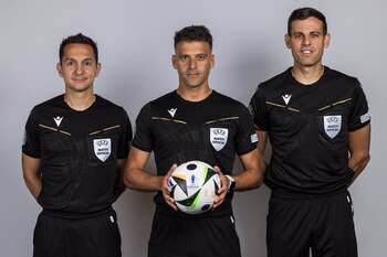 El árbitro español Jesús Gil