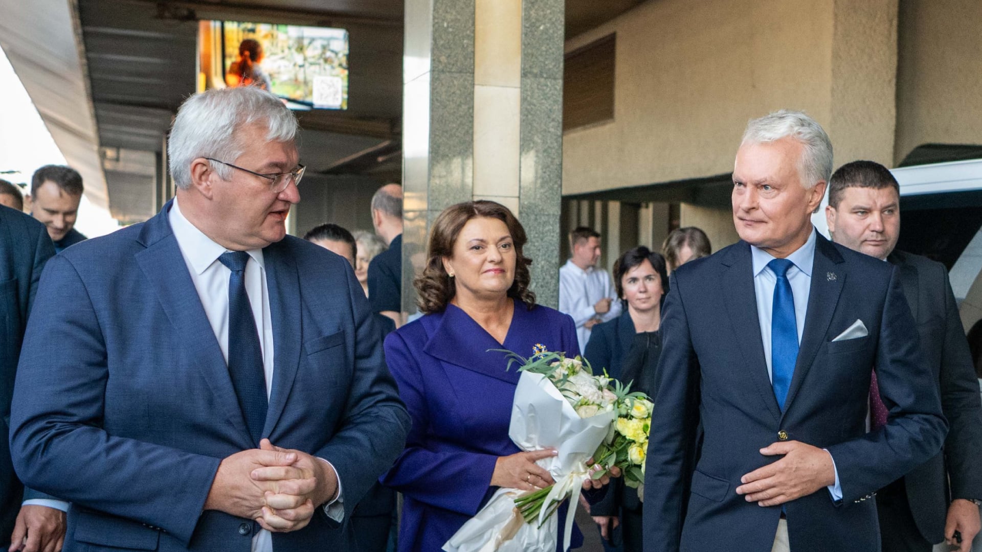 El presidente de Lituania, Gitanas Nauseda (a la derecha), llega a Kiev para participar en la cumbre Ucrania-NB8, a 23 de agosto de 2026 (@GitanasNauseda)