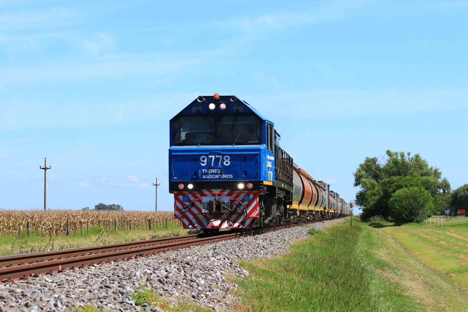 La modernización del Belgrano Cargas es considerada estratégica por las organizaciones productivas del norte por su capacidad para conectar zonas de producción con puertos y corredores internacionales (Foto: Trenes Argentinos Infraestructura)