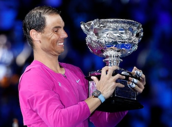 Nadal se convirtió en el primer tenista en remontar dos sets de desventaja en la final del Abierto de Australia desde la gesta del local Roy Emerson en 1965.