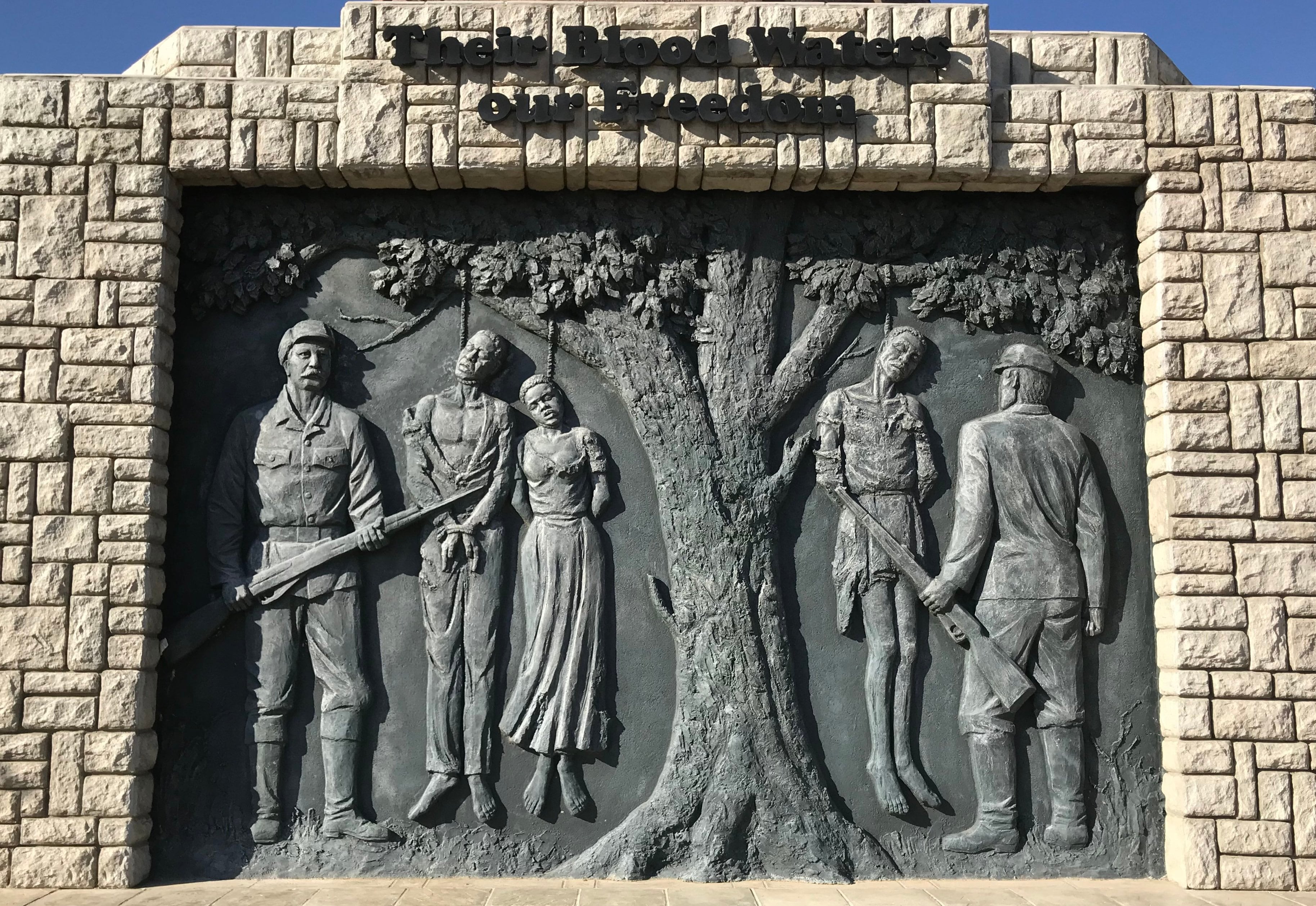 Monumento en el centro de Namibia que conmemora el genocidio cometido por el estado alemán entre 1904 y 1907. (Foto de Archivo/Jürgen Bätz/dpa)