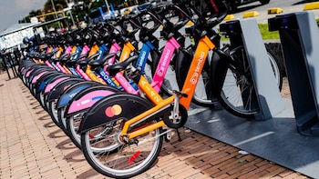 Sistema de bicicletas compartidas en
