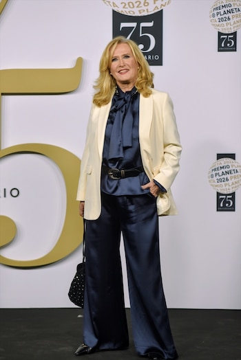 La presentadora Nieves Herrero en la entrega del 75 Premio Planeta de Novela. (Alberto Paredes / Europa Press)