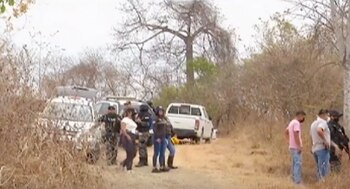 La Policía realizó el hallazgo mientras se ejecutaba un operativo de invasión de tierras. (Captura de pantalla TVC)
