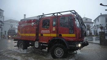 La UME despliega 400 efectivos