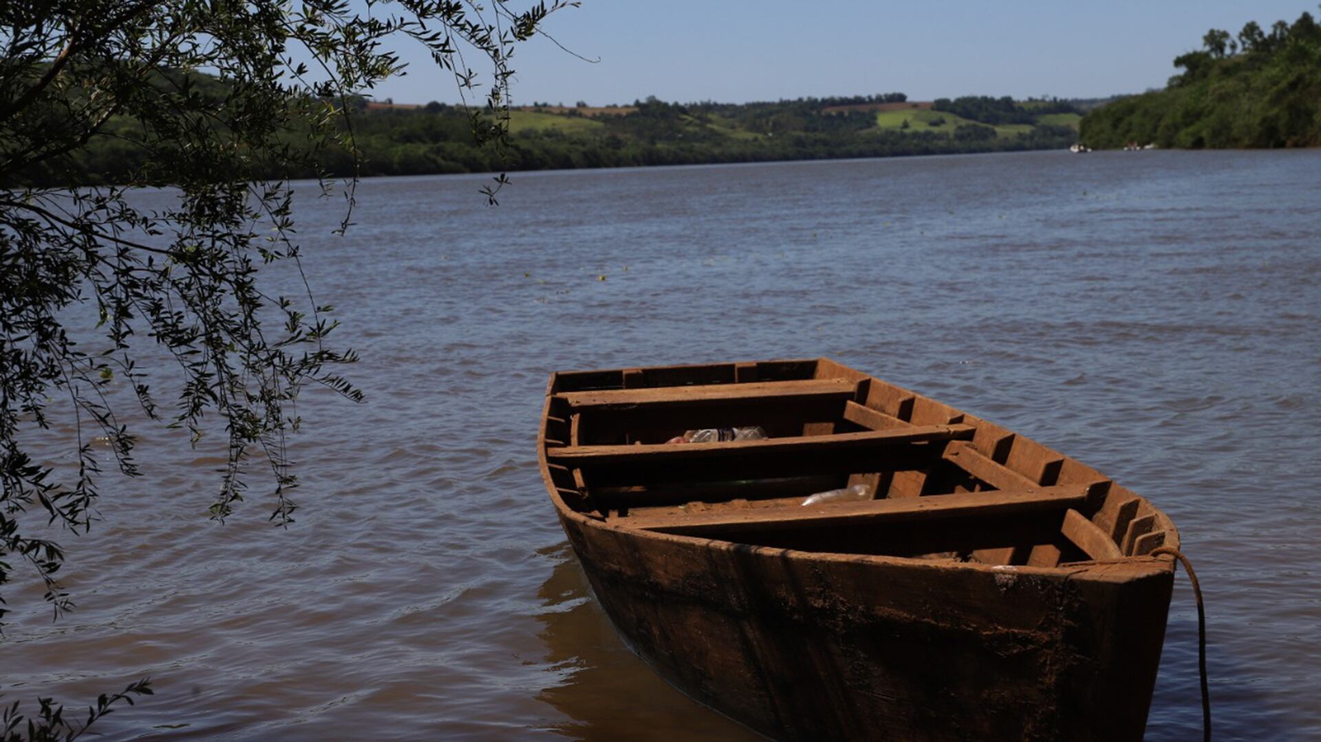 El alcalde brasileño aseguró que los hombres habrían cruzado al país sin documentación por turismo