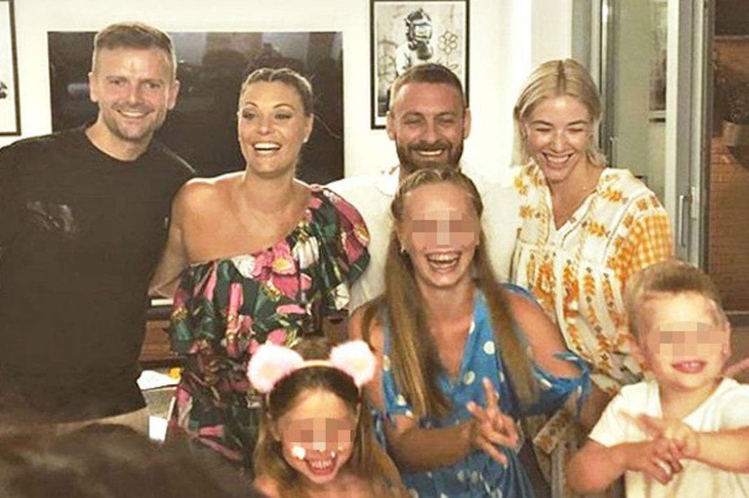 Daniele De Rossi junto a su ex mujer, Tamara Pisnoli (izquierda) y su actual pareja, Sarah Felberbaum (derecha)