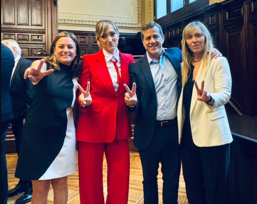 La diputada Vanesa Siley y los senadores Fernández Sagasti, Recalde y Di Tullio