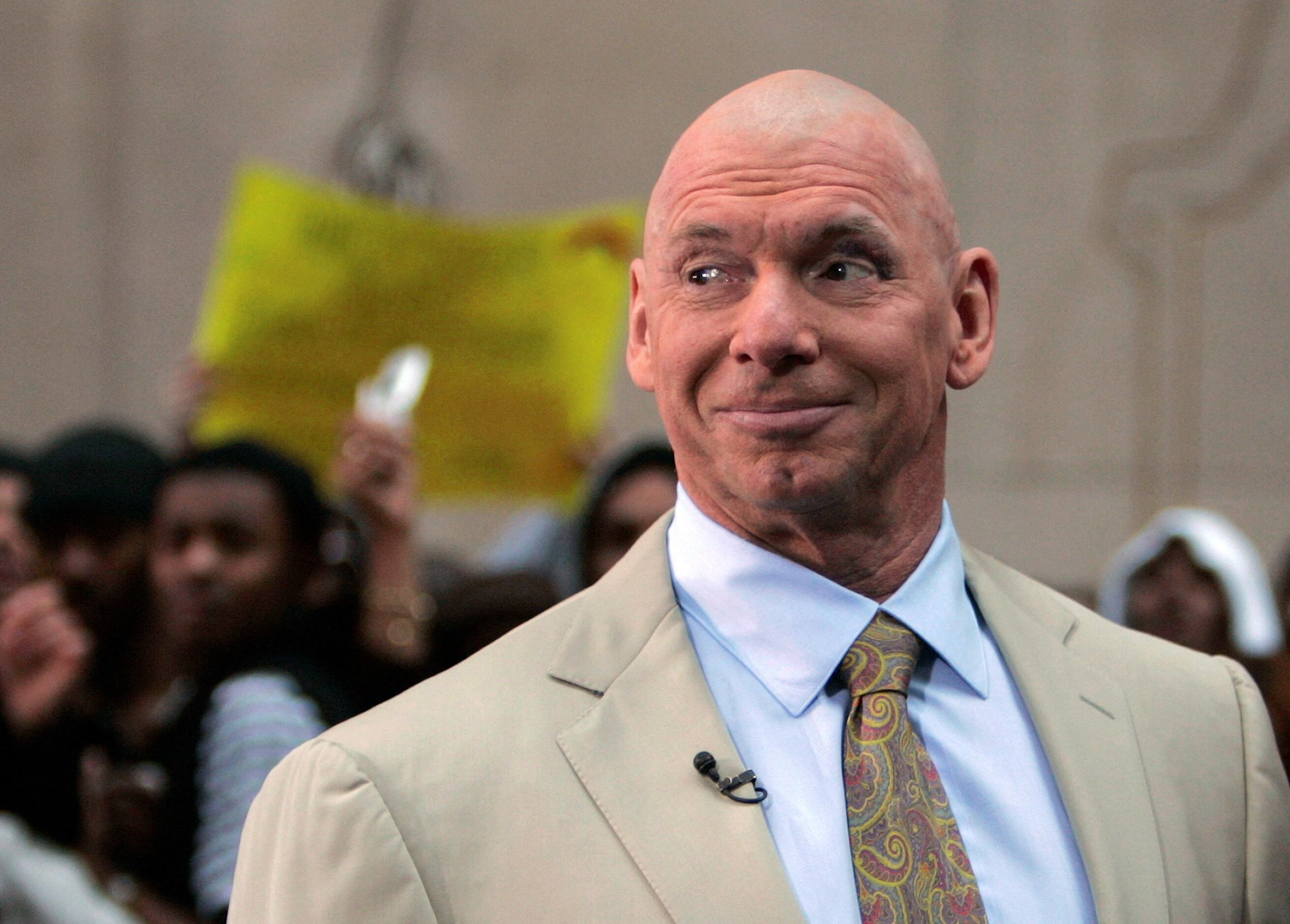 El ex CEO de WWE chocó su Bentley en Connecticut y fue acusado por conducción temeraria. (REUTERS/Brendan McDermid/File Photo)