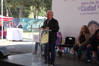 El gobierno de la capital anunció que Araceli Damián deja su puesto como titular de la Sebien