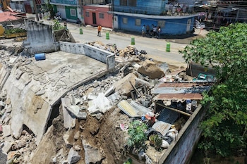 El río Platanitos provocó el colapso de más de 15 viviendas en la zona siete de San Miguel Petapa. (Cortesía: Noti Barcena Villa Nueva)